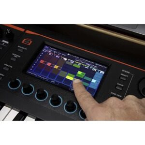 Roland FANTOM-06 2-500x500